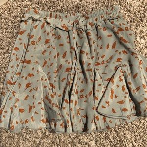 Entro gray pleated skort